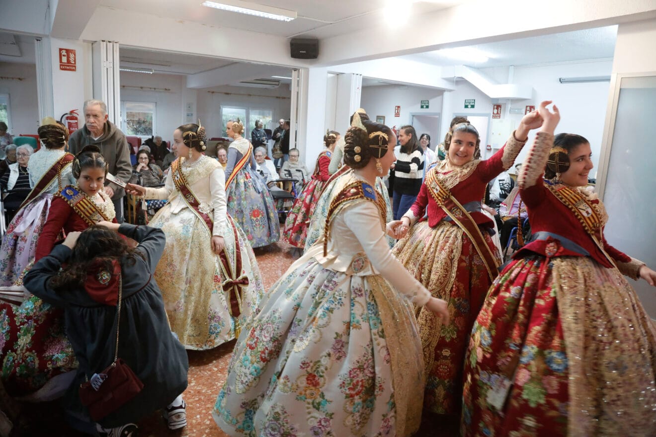 Visita a la residencia de las Fallas de Dénia 17