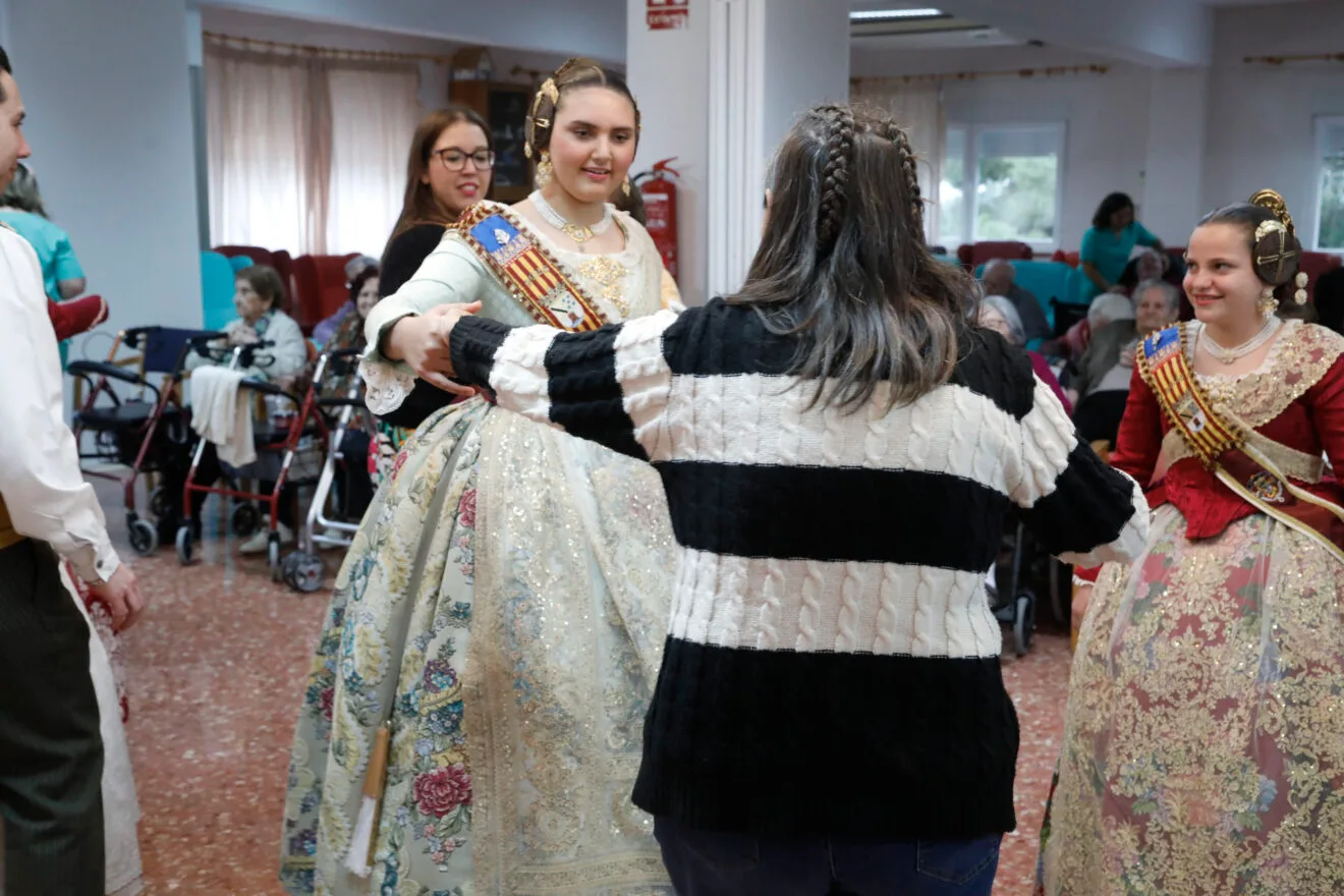 Visita a la residencia de las Fallas de Dénia 19