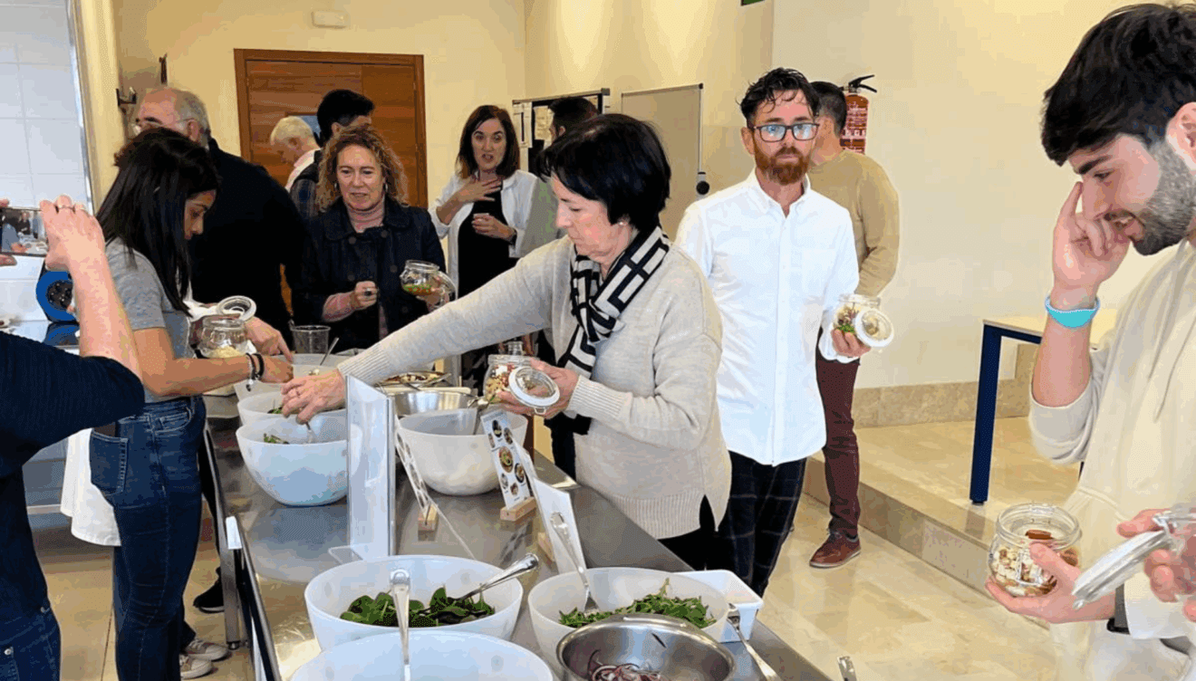 Asistentes disfrutando de la sesión sobre alimentación saludable