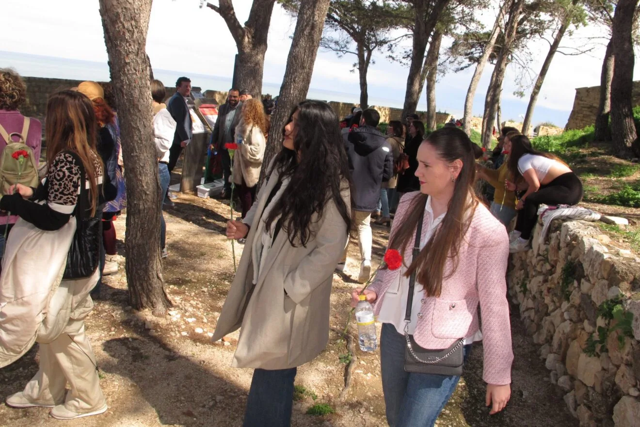 Dénia rinde homenaje a las víctimas de la Gran Redada en su Castillo 46