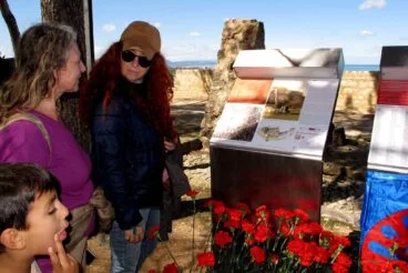 Dénia rinde homenaje a las víctimas de la Gran Redada en su Castillo 67