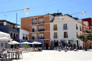 las farolas con los dias contados de baix la mar