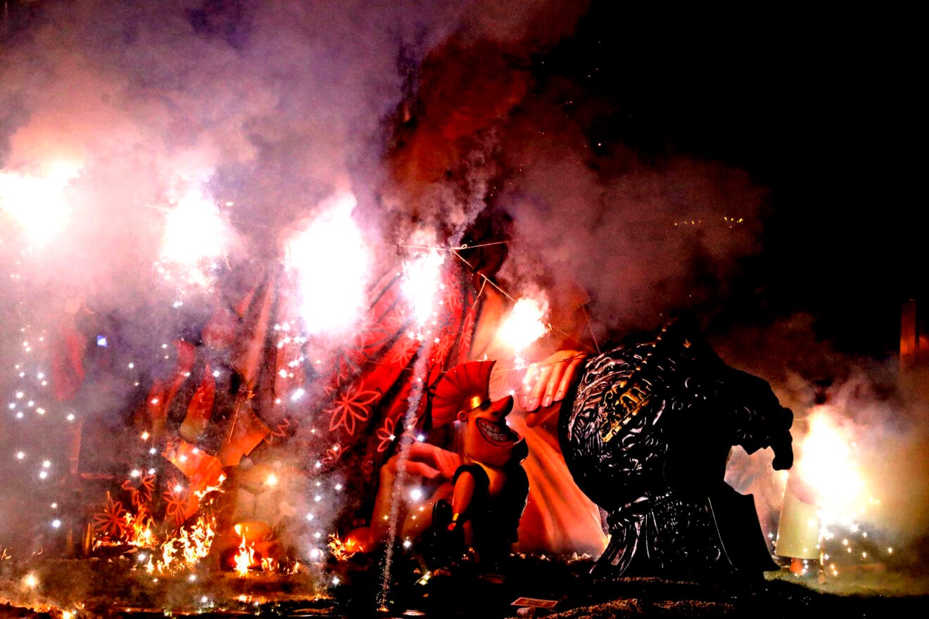 Nit de la Cremà en la Falla Darrere del Castell de Dénia 2025