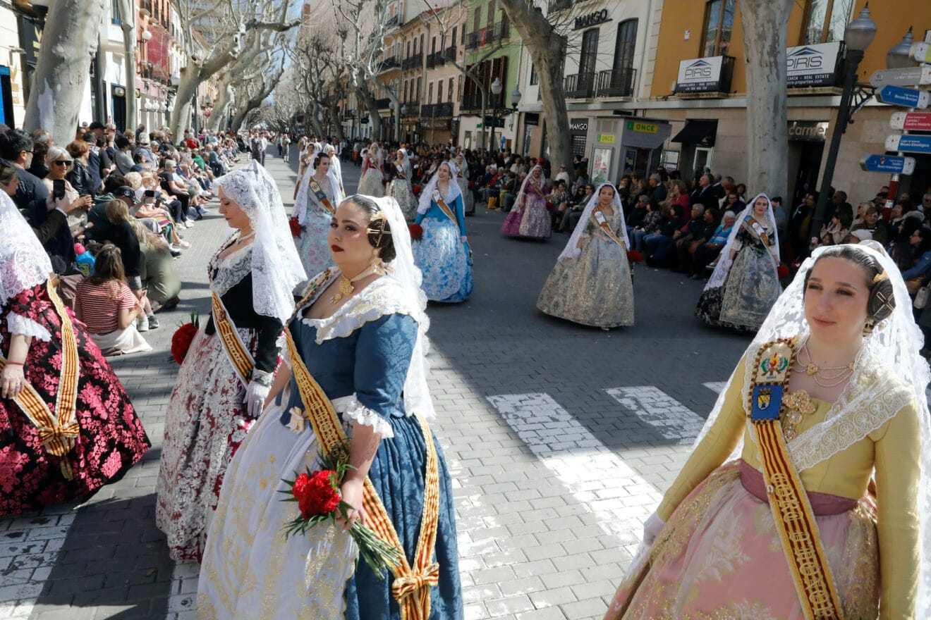 Ofrenda de flores de las Fallas de Dénia 2025 31