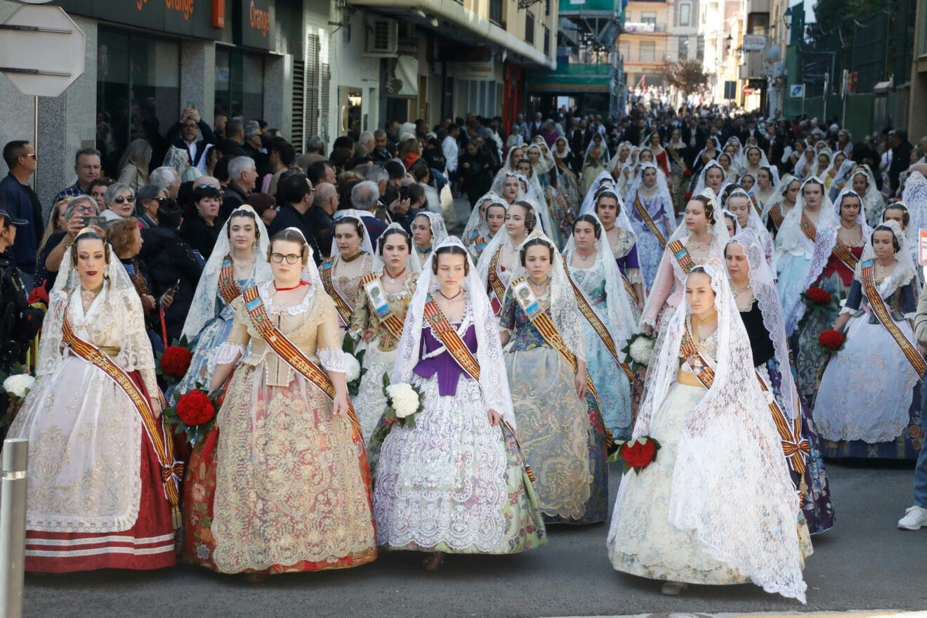 Ofrenda de flores de las Fallas de Dénia 2025 39