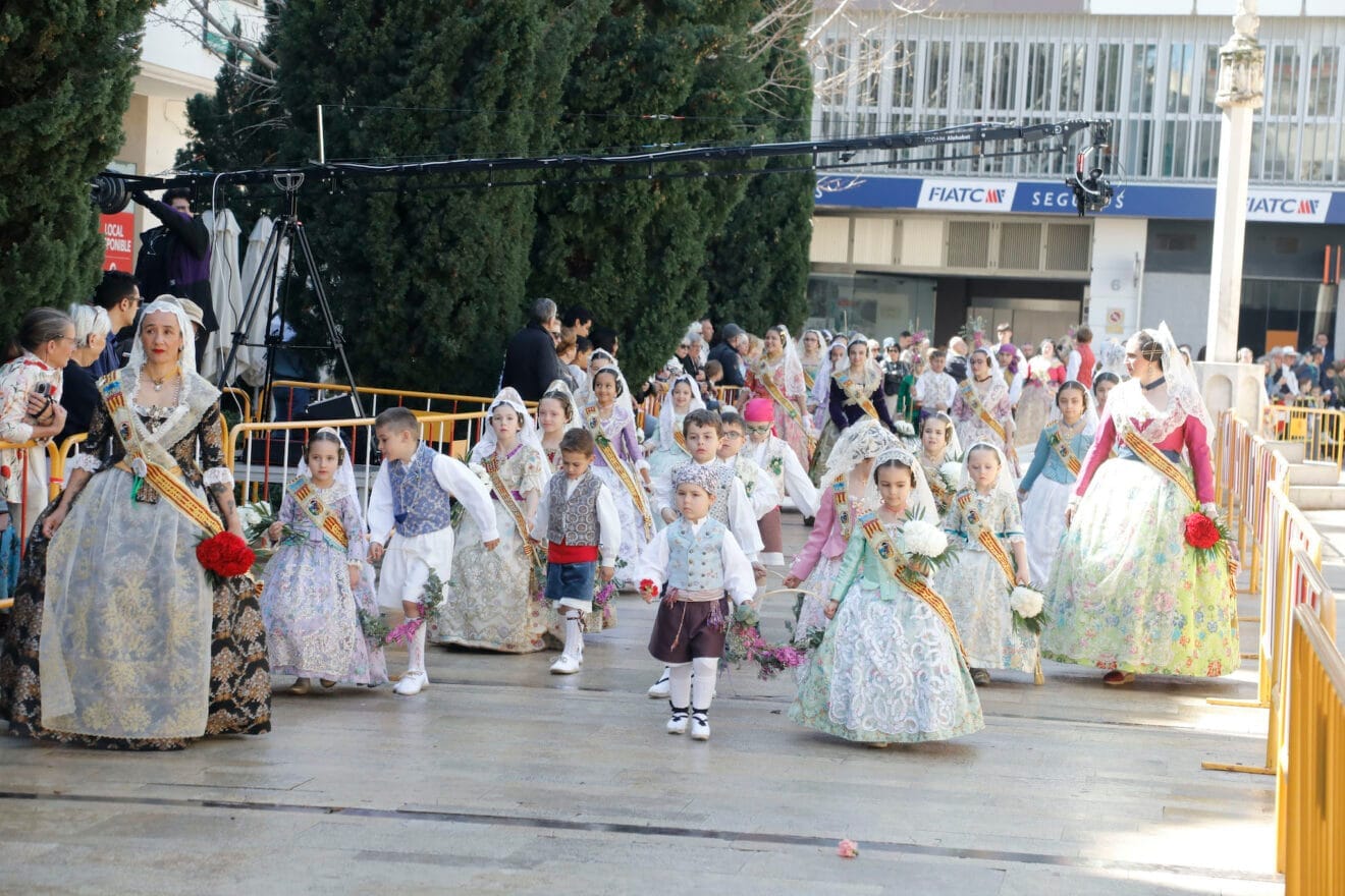 Ofrenda de flores de las Fallas de Dénia 2025 57