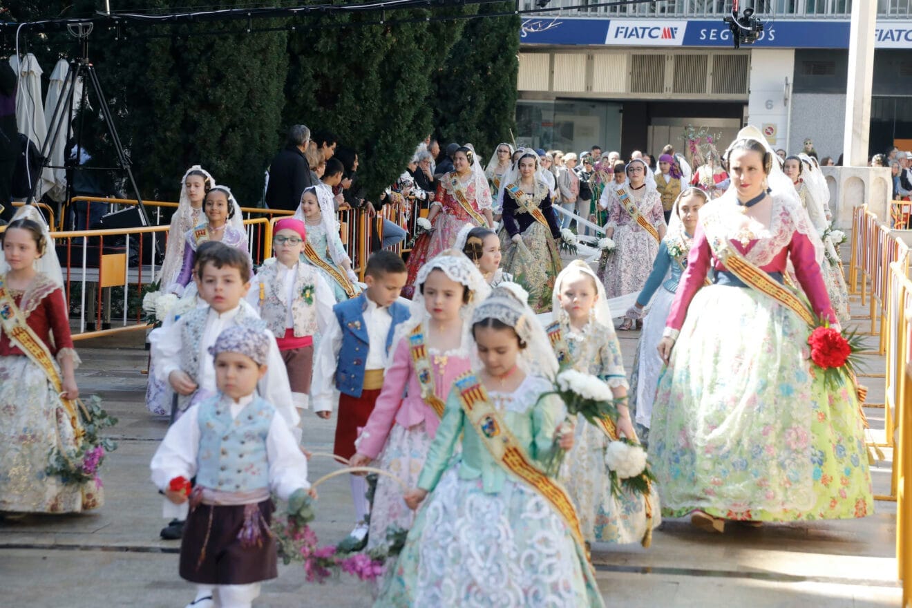 Ofrenda de flores de las Fallas de Dénia 2025 58