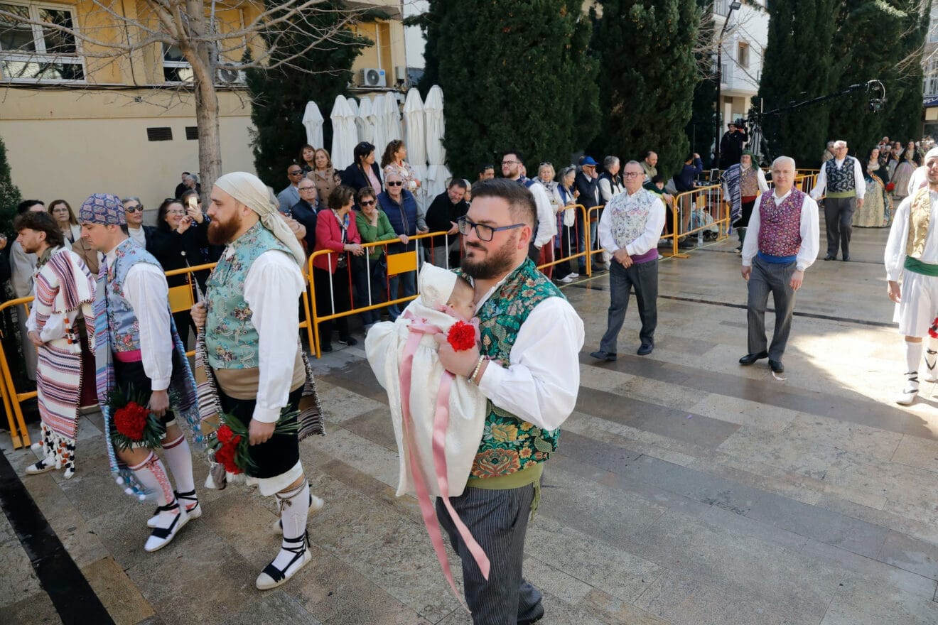 Ofrenda de flores de las Fallas de Dénia 2025 90