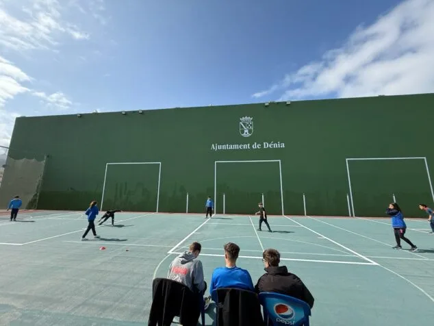 partida en el polideportivo