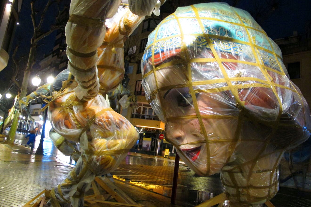 Plantà por la noche entre agua y fuego 4