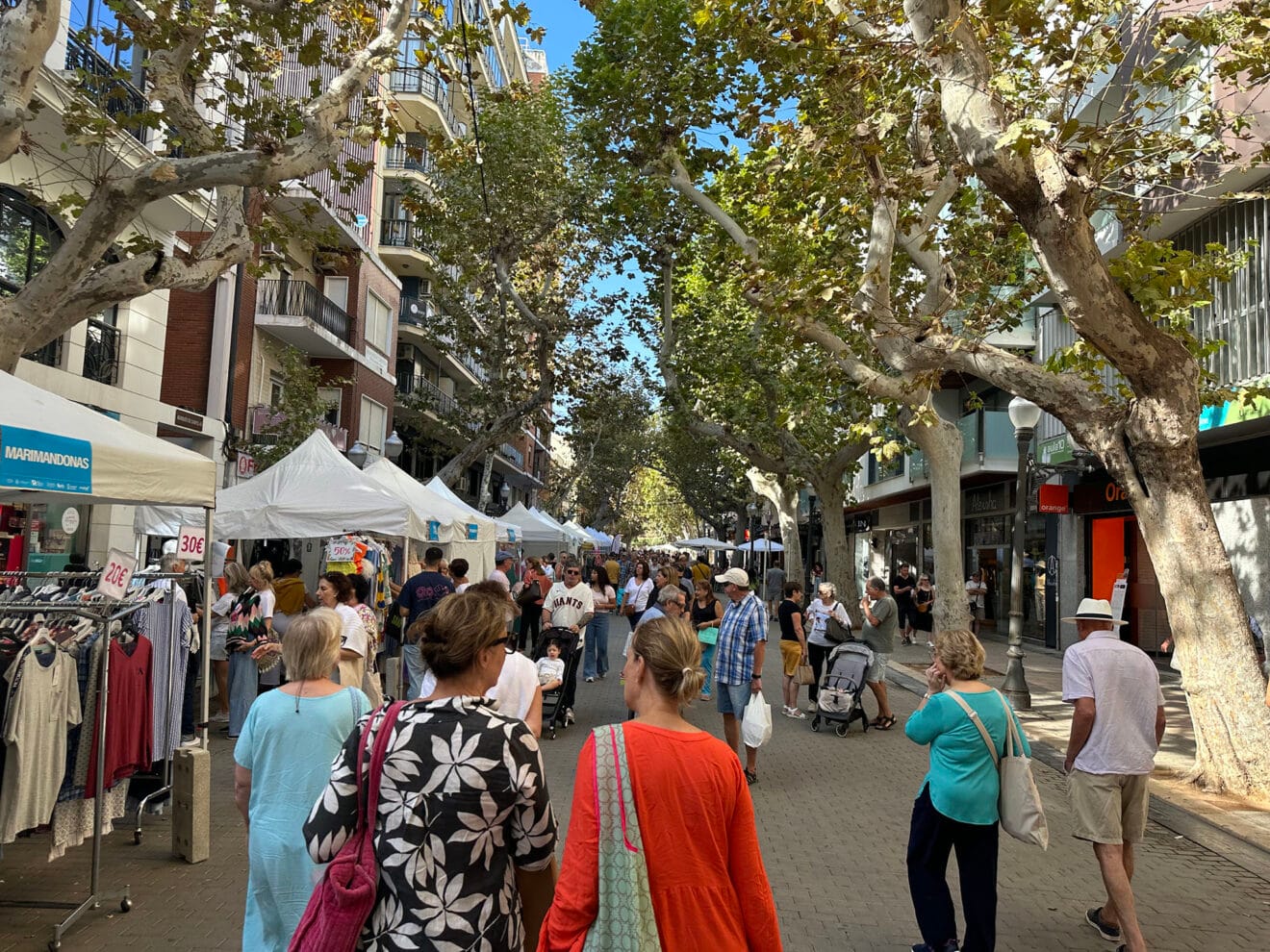 Ambiente en la Feria Dénia Stock en octubre de 2024