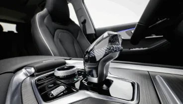 Asistencias de seguridad del EBRO S700_ cámara 360°, frenado automático y más
