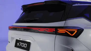 Diseño exterior del EBRO S700, robusto, moderno y con faros LED