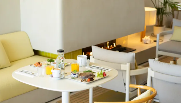 disfruta de una agradable comida en este espacio