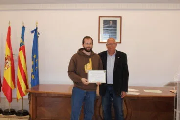 Entrega diplomas del proyecto de transición ecológica de Turismo Dénia (11)