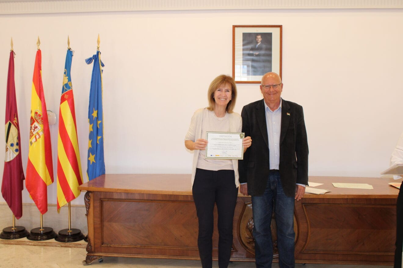 Entrega diplomas del proyecto de transición ecológica de Turismo Dénia (15)