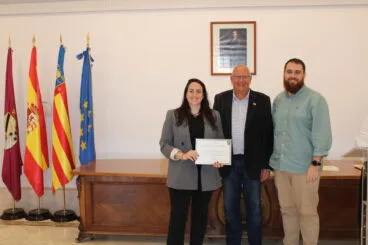 Entrega diplomas del proyecto de transición ecológica de Turismo Dénia (17)