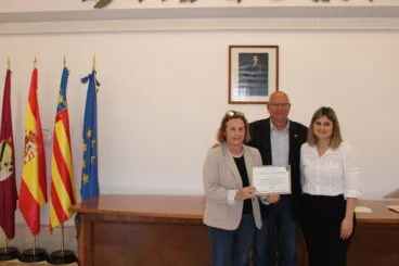 Entrega diplomas del proyecto de transición ecológica de Turismo Dénia (26)
