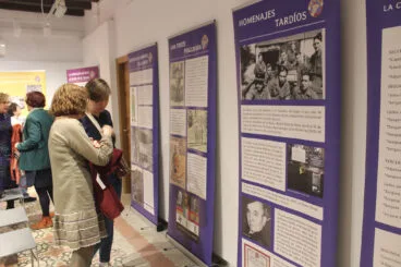 Paneles de la exposición ‘La Nueve. Un antifascismo emocional’ en Dénia