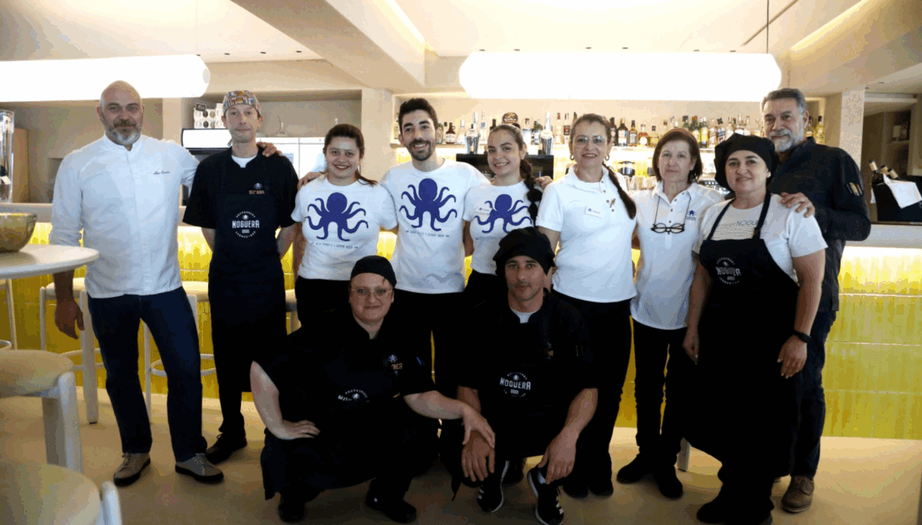 Trabajadores de Restaurant Noguera durante su inauguración