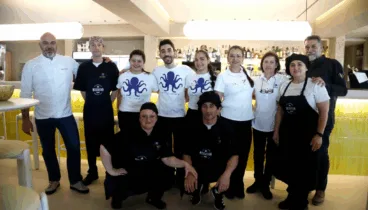 Trabajadores de Restaurant Noguera durante su inauguración