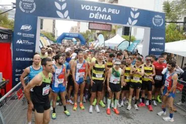 Salida de la Volta a Peu de Dénia
