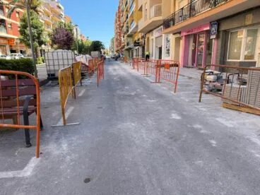 acera del paseo del saladar durante las obras