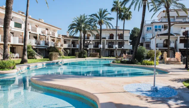 apartament disponible a jardins de badia a denia amb la immobiliària aguila rent