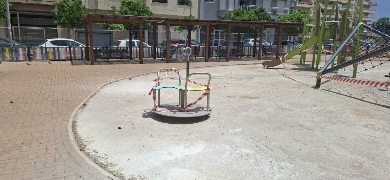 Así avanzan los nuevos parques infantiles de Dénia 7