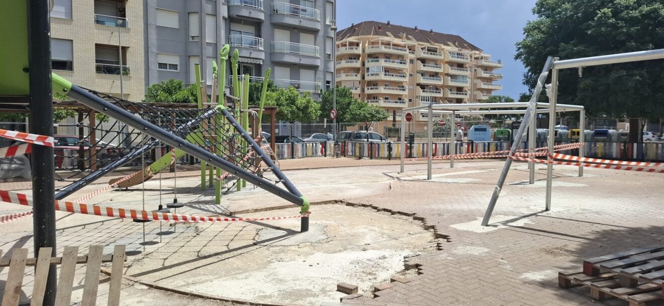 Así avanzan los nuevos parques infantiles de Dénia 8