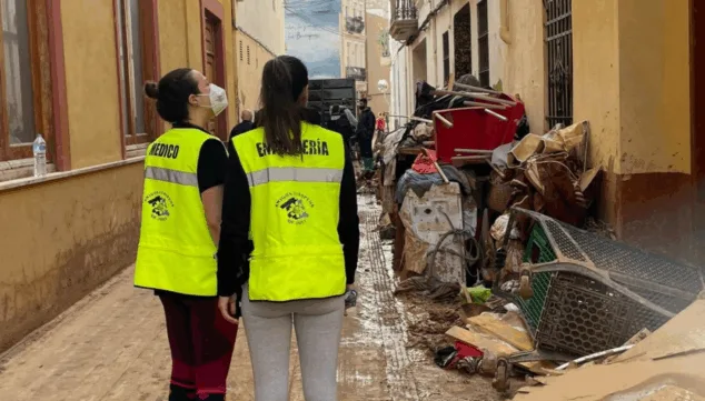 Policlínica Glorieta dona 10.000€ en material deportivo para escuelas municipales afectadas por la DANA 1 Imagen: Con esta iniciativa, desde Dénia quieren aportar su grano de arena para restaurar y fortalecer las actividades deportivas escolares