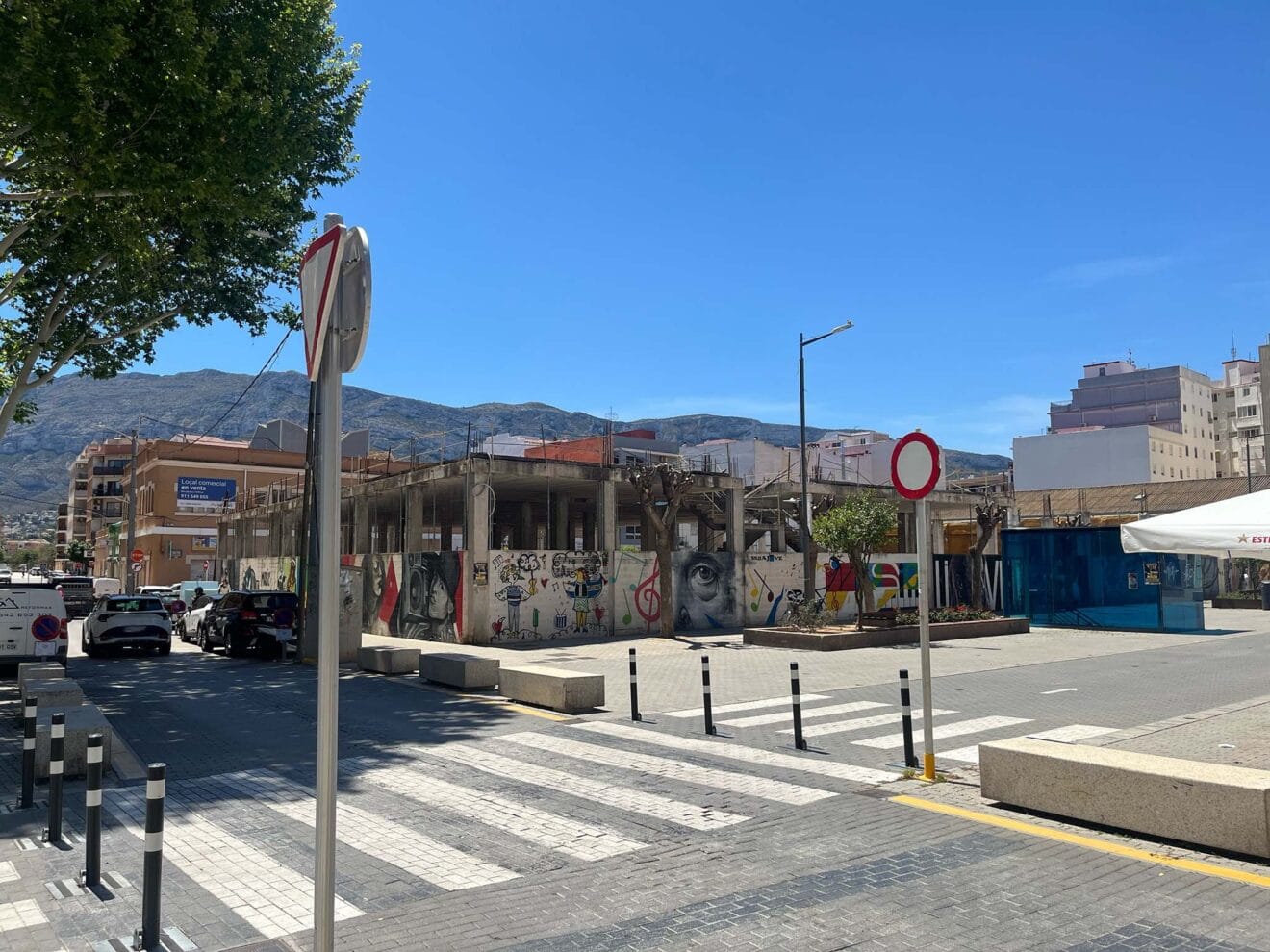 Cruce de calle La Vía con Carlos Sentí