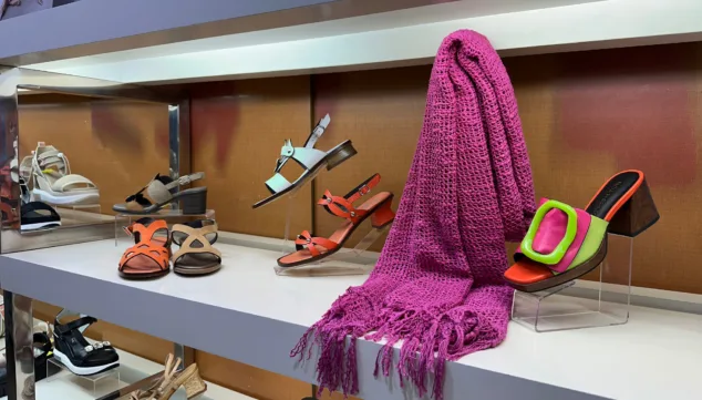 Calzado de verano: las tendencias que arrasan para hombre y mujer en 2025 7 el mix perfecto entre moda y comodidad de noa harmon