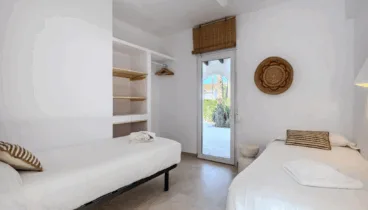 Habitación diseñada para el descanso familiar