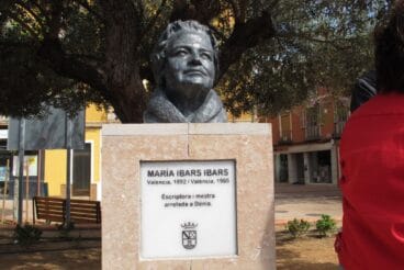 Presentación del rincón de los escritores en Dénia y homenaje a María Ibars 15