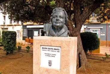 Presentación del rincón de los escritores en Dénia y homenaje a María Ibars 23