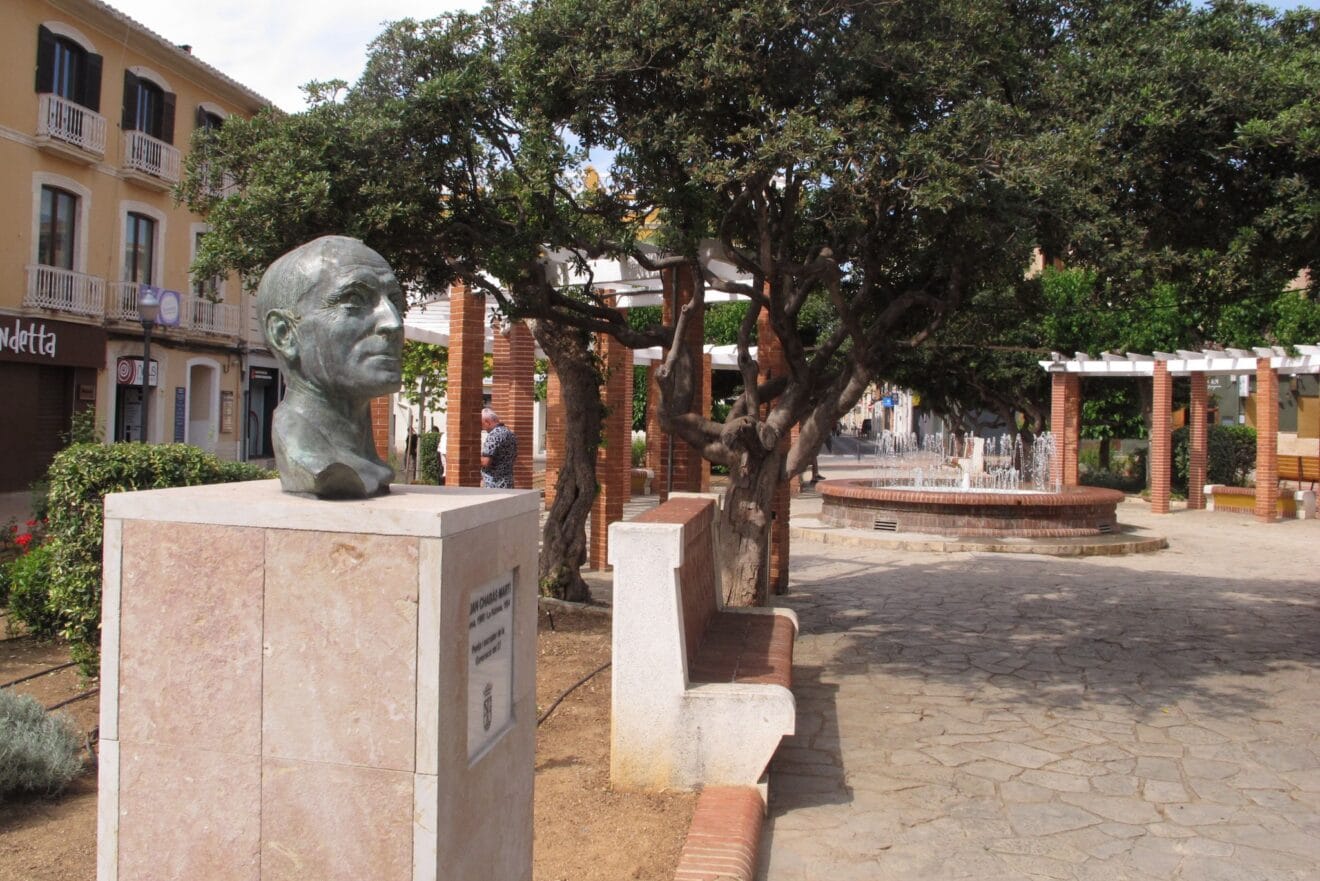 Presentación del rincón de los escritores en Dénia y homenaje a María Ibars 5