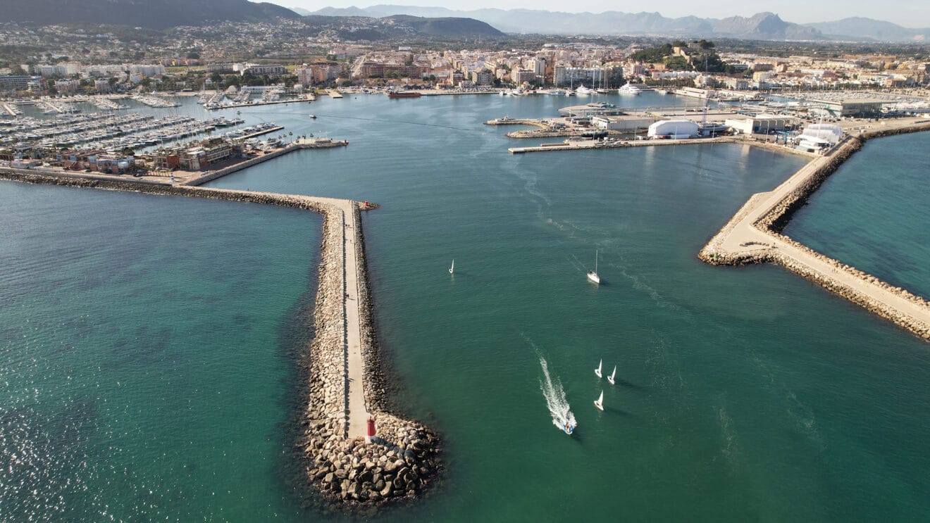 Bocana del puerto de Dénia (archivo)