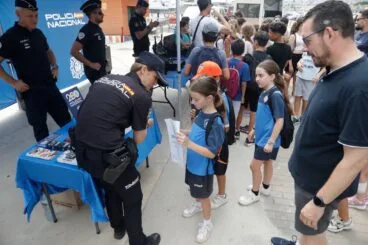 La Policía Nacional presenta en Dénia el plan Operación Verano con una exhibición de medios policiales 29