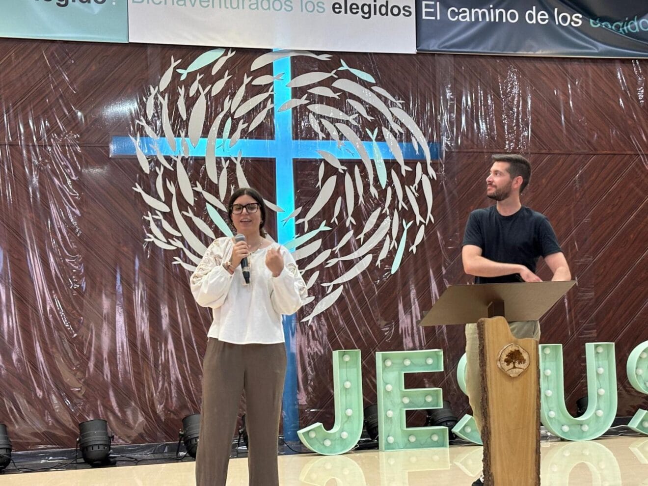 Periodistas de Dénia.com muestran a los alumnos el papel de las redes sociales en la prensa actual