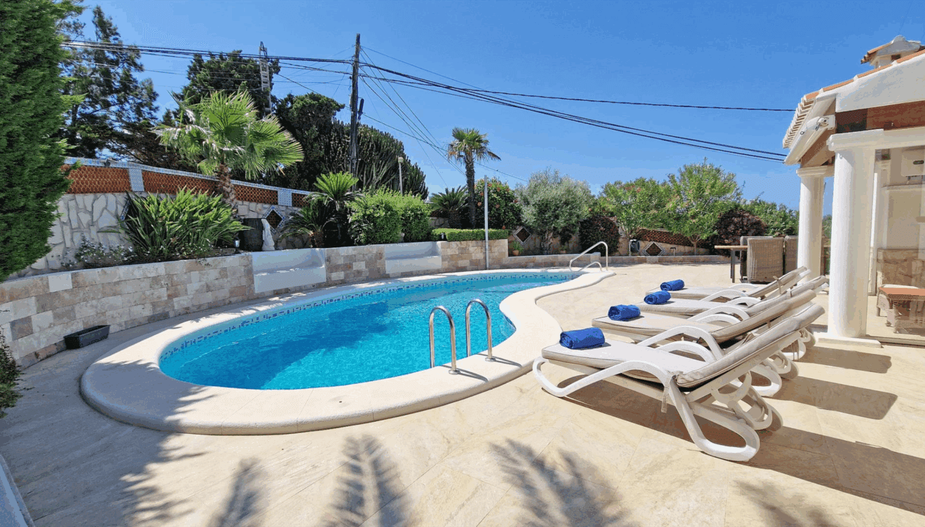 Piscina privada en la casa Esmick