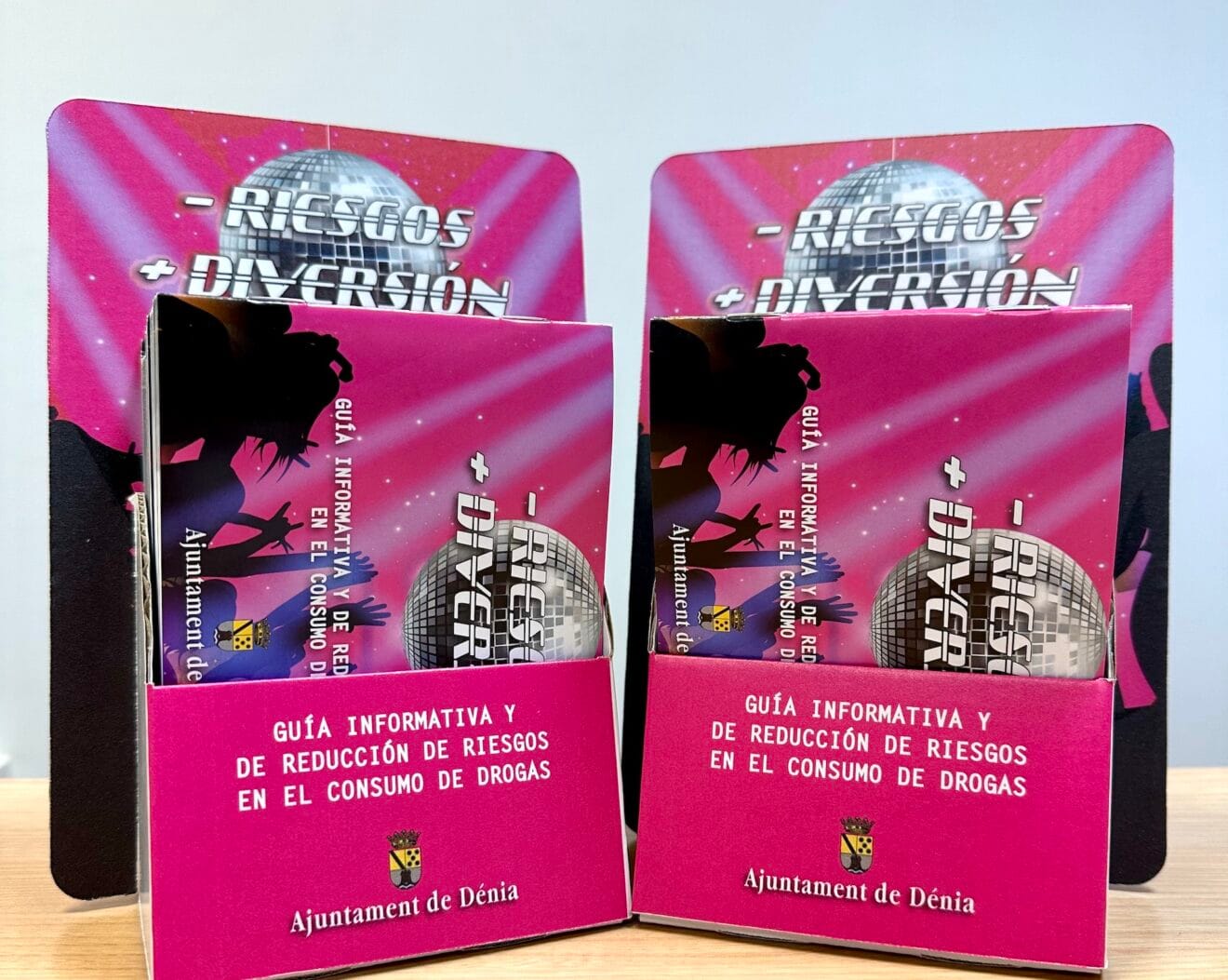 Campaña para advertir del riesgo del consumo abusivo de alcohol y drogas en los locales de Dénia