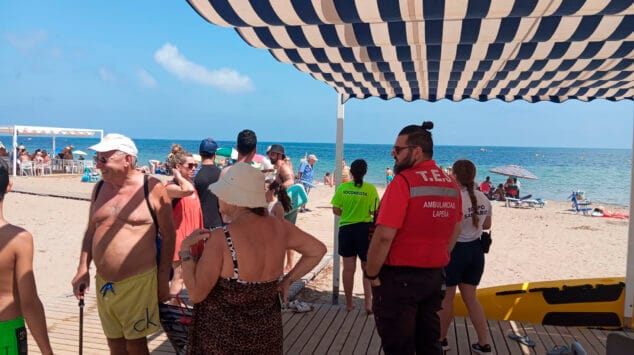 Cierran al baño tres importantes playas de Dénia 8 cierre de playas en denia el 15 de julio de 2025 11