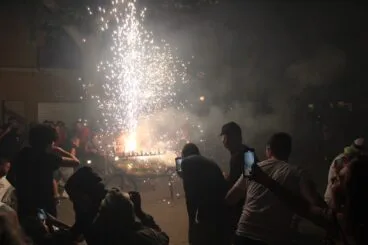 Correfocs en el centro de Dénia 11