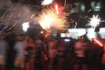Correfocs en el centro de Dénia 7