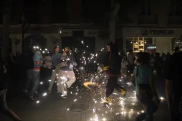 Correfocs en el centro de Dénia 9