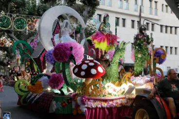 Denia's praalwagenparade van 2024
