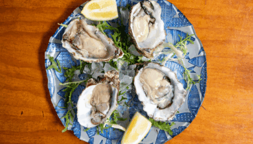 Disfruta de platos frescos en Restaurante Mena