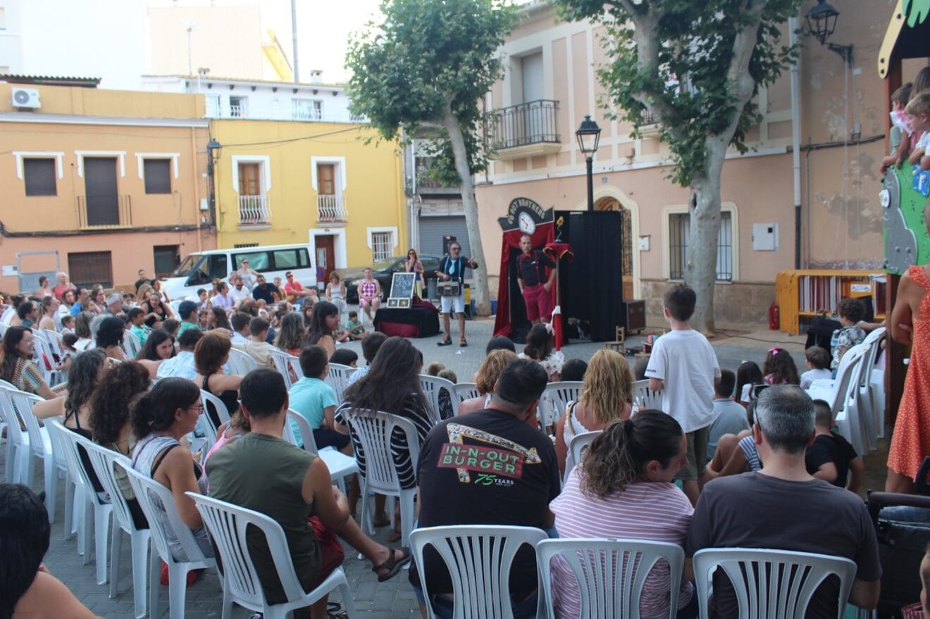 Espectáculo infantil en Valgamediós 1