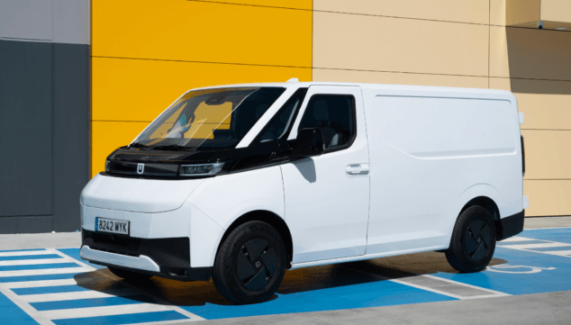 furgoneta electrica farizon 46 sin pilar b para mejorar su practicidad